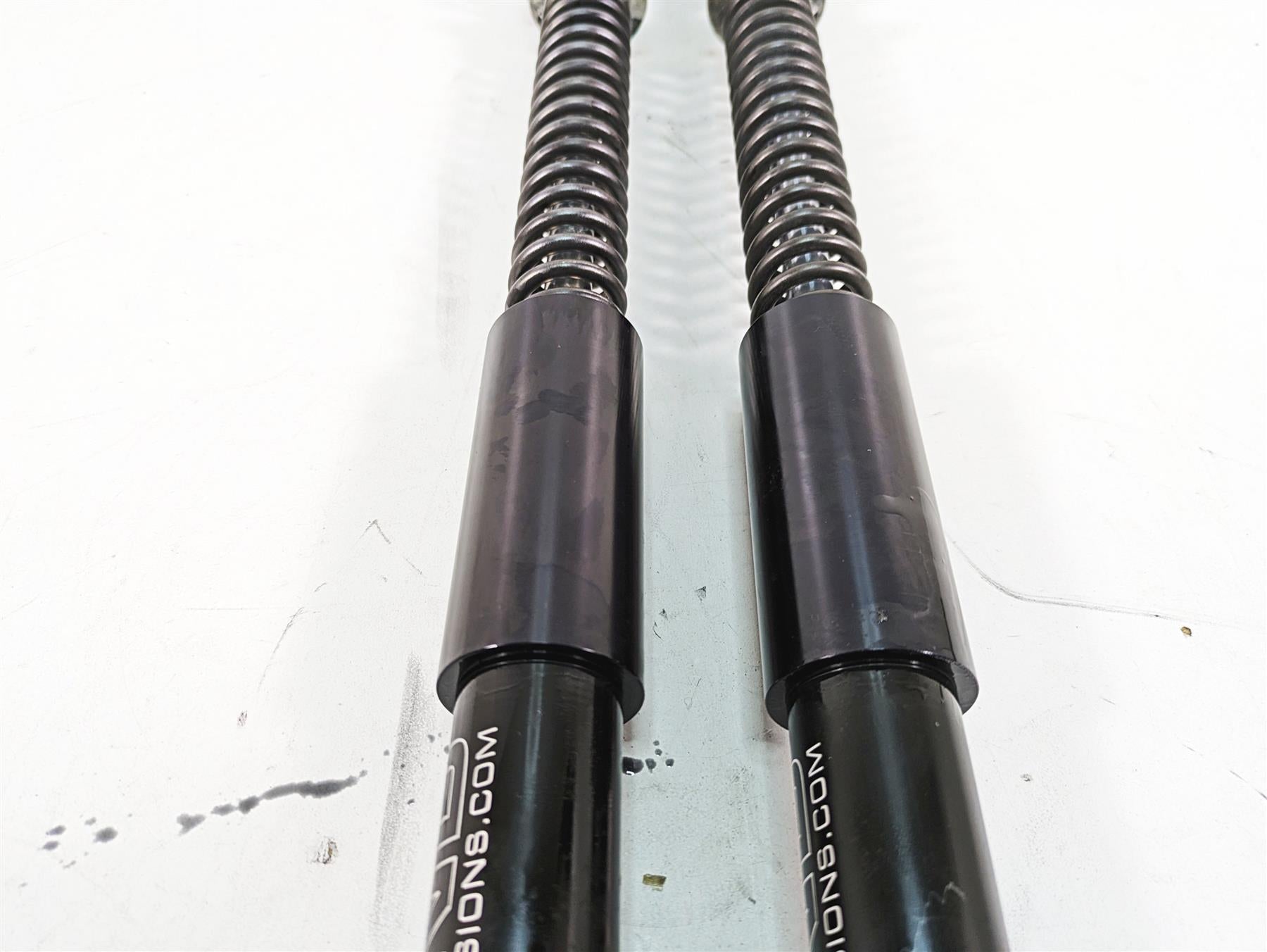 2018 Harley Touring FLHXSE CVO Street Glide Legends Suspensions Fork Cartridge 105-2079 {{ shop.shopifyCountryName }} - Mototech271