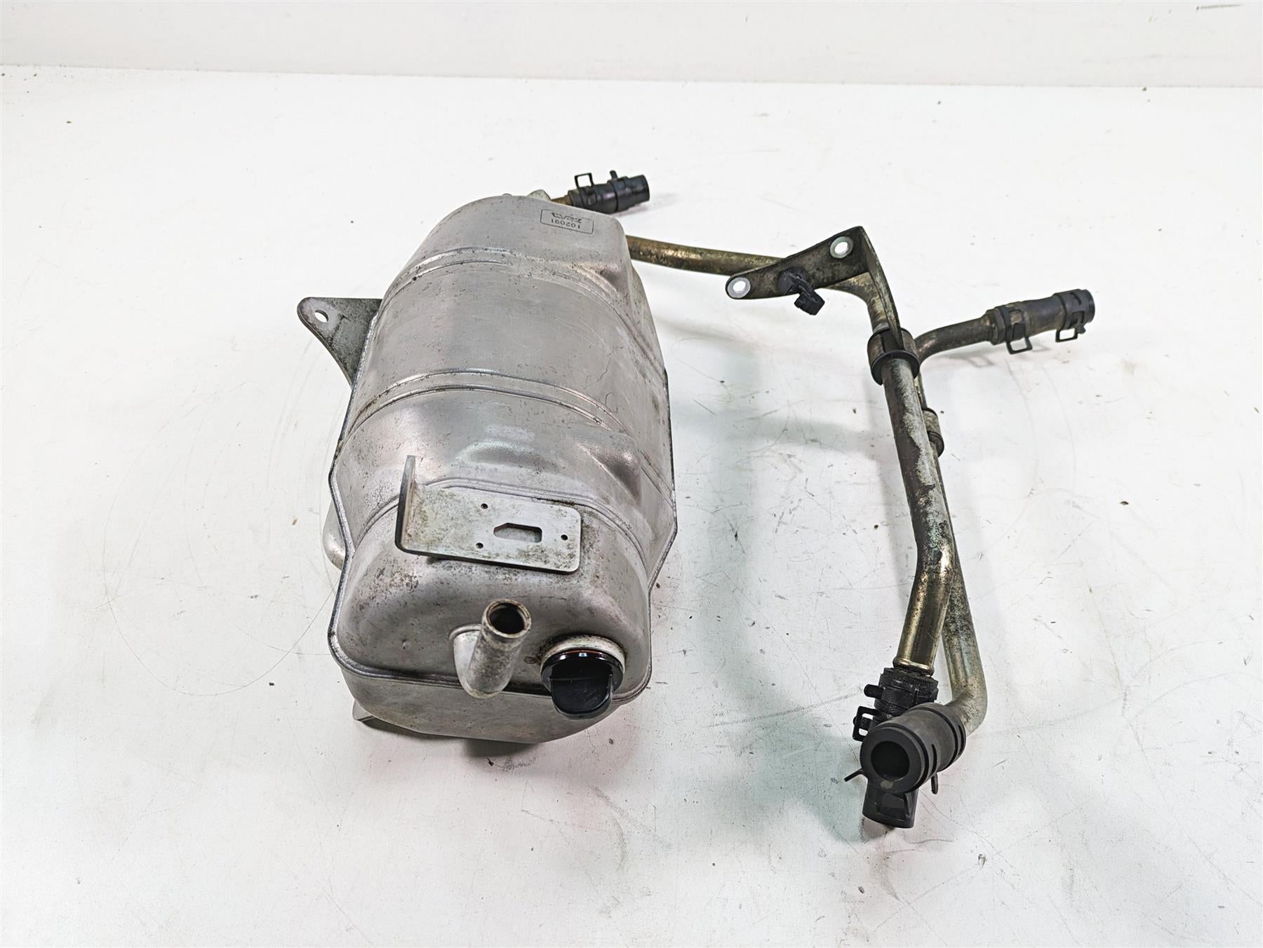 2019 Yamaha YXZ1000 R EPS SS SE Oil Tank Reservoir 2HC-21751-01-00 2HC-21751-02 {{ shop.shopifyCountryName }} - Mototech271
