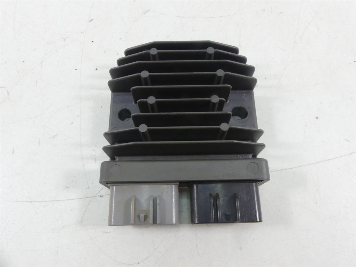 2019 Triumph Street Triple 765R Rectifier Voltage Regulator T1300675 {{ shop.shopifyCountryName }} - Mototech271