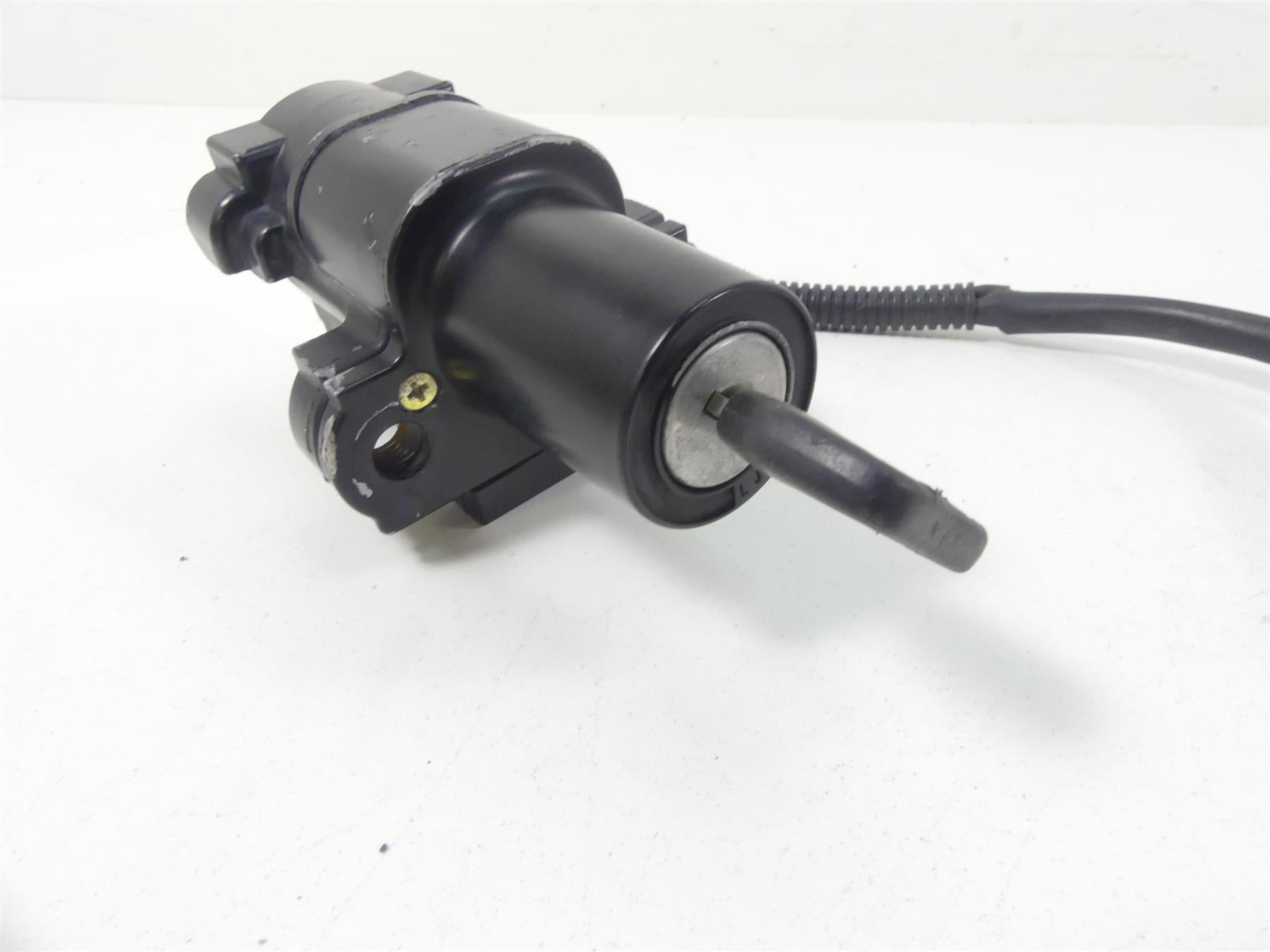 2004 Honda CBR1000RR SC57 Ignition Switch Key & Lock -Read 35010-MEL-670 {{ shop.shopifyCountryName }} - Mototech271