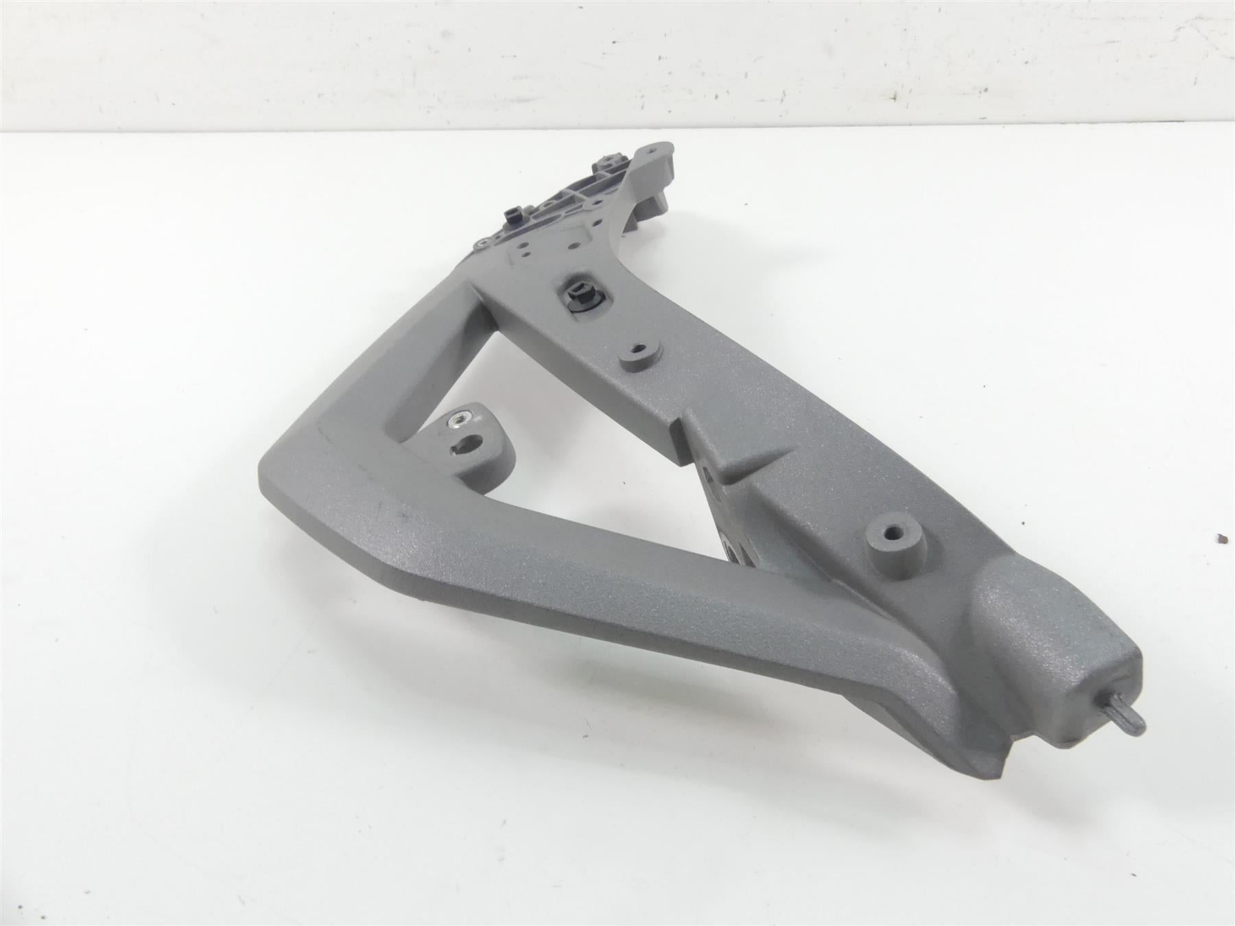 2019 BMW R1250GS K50 Left Side Front Stay Fairing Holder Carrier 46638528673 {{ shop.shopifyCountryName }} - Mototech271