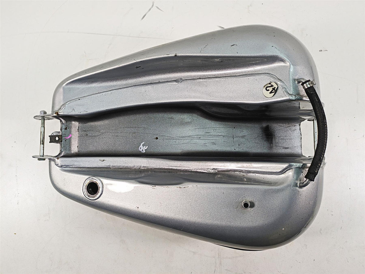 2012 Harley FLD Dyna Switchback Fuel Gas Petrol Tank Reservoir -No Dent 61593-10 {{ shop.shopifyCountryName }} - Mototech271
