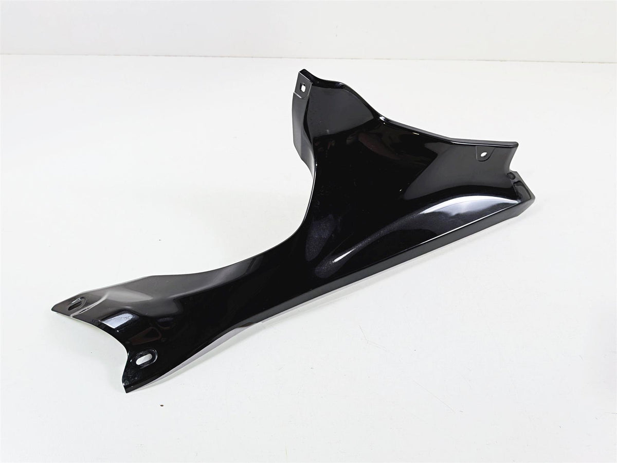 2025 Yamaha YZF R7 Left Upper Inner Black Fairing Cover BEB-2837L-00 {{ shop.shopifyCountryName }} - Mototech271