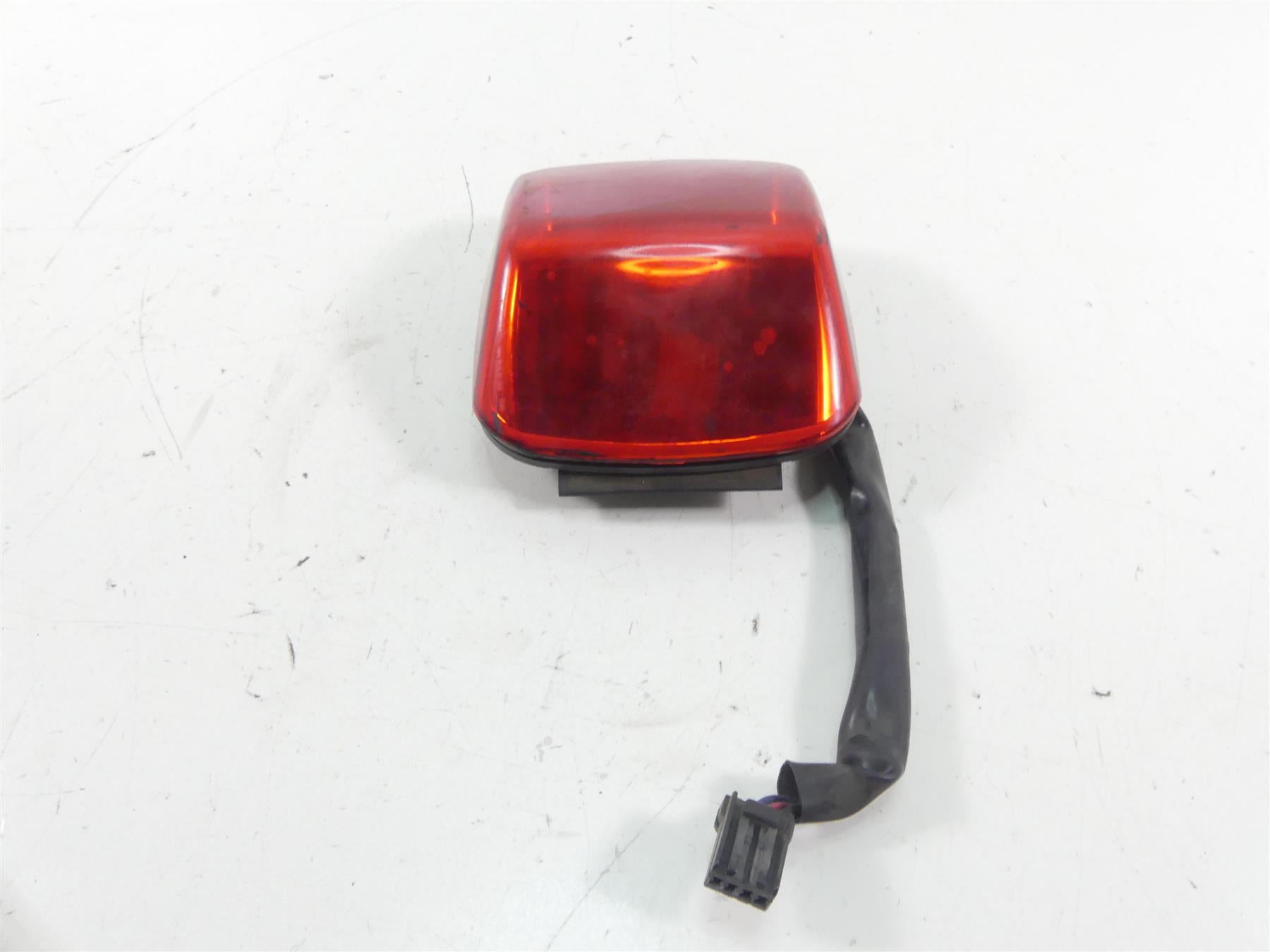 2004 Harley Softail FXSTD SE CVO Deuce Taillight Tail Light Lamp Lens 68931-00A {{ shop.shopifyCountryName }} - Mototech271