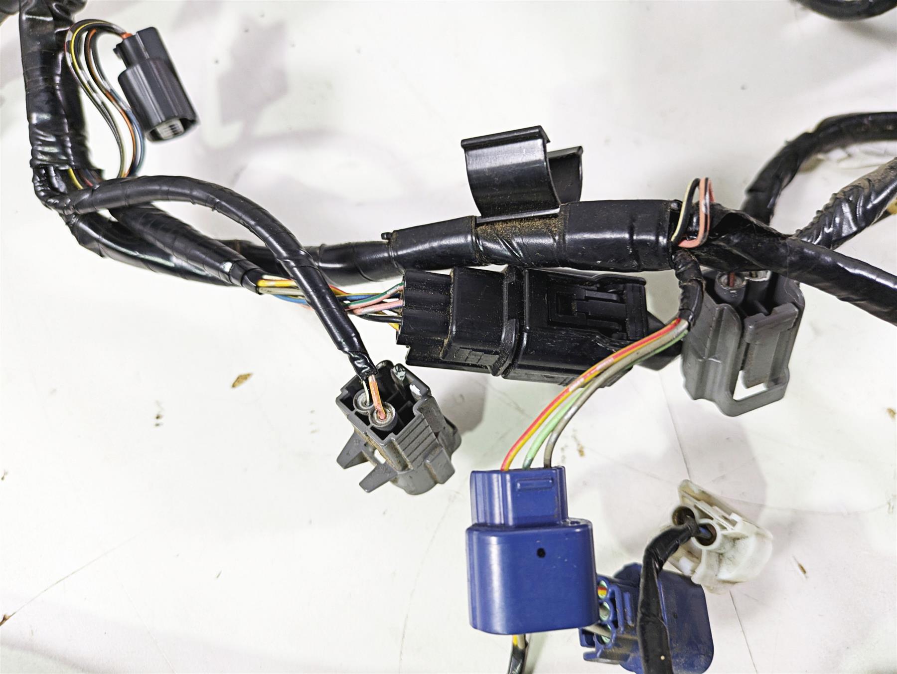 2008 Honda CBR1000RR SC59 Main Wiring Harness Loom - No Cut 32100-MFL-670 {{ shop.shopifyCountryName }} - Mototech271