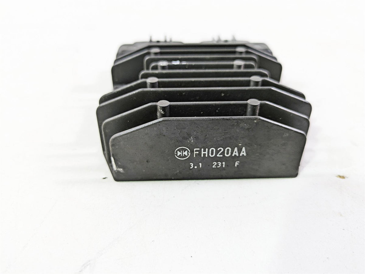 2013 Ducati Hyperstrada 821 Rectifier Voltage Regulator 54040301B FH020AA {{ shop.shopifyCountryName }} - Mototech271