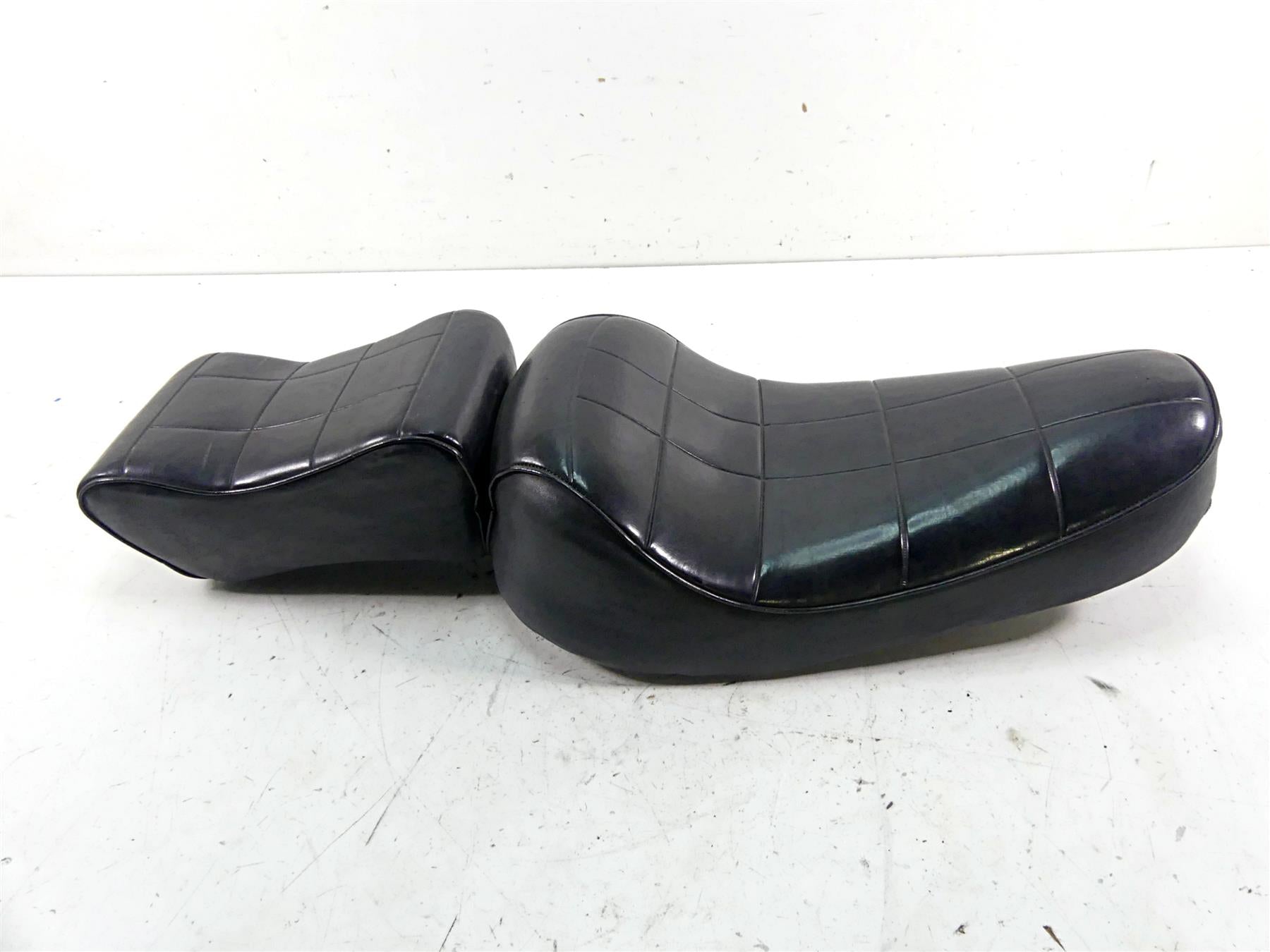 1979 Harley Sportster XLS1000 Roadster Stock Seat Saddle 52102-79A {{ shop.shopifyCountryName }} - Mototech271