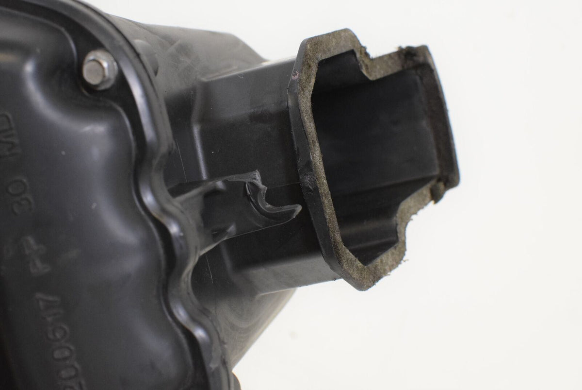 2012 Triumph Street Triple 675 R Air Cleaner Breather Filter Box T2200492 {{ shop.shopifyCountryName }} - Mototech271