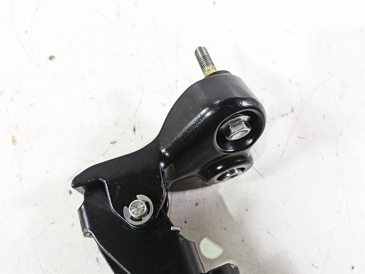 2020 Triumph Street Scrambler 900 Right Rider Footpeg Foot Peg T2081790 {{ shop.shopifyCountryName }} - Mototech271