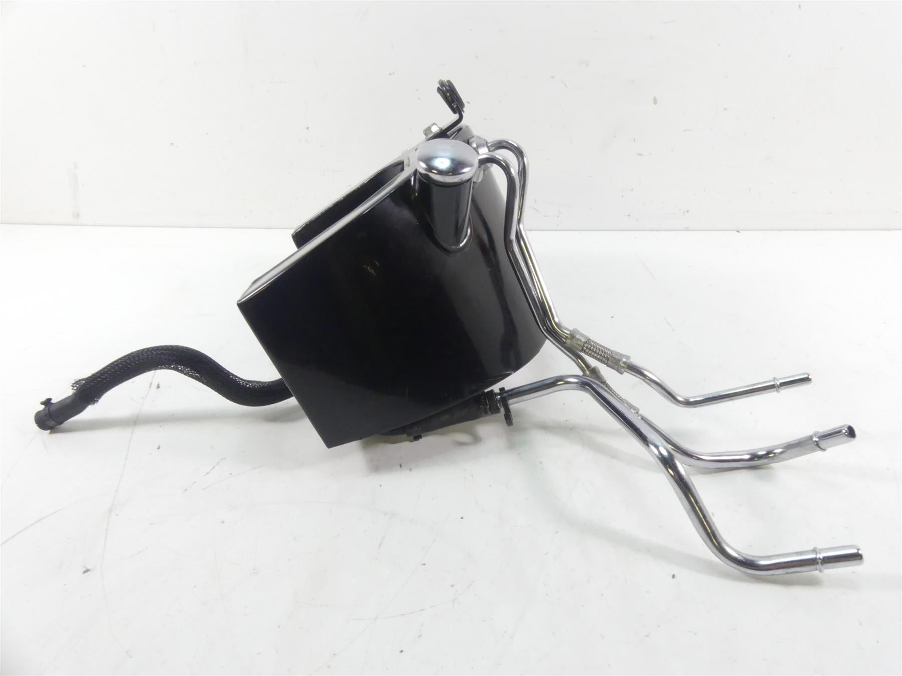 2016 Harley FLS Softail Slim Oil Tank Reservoir + Chrome Hoses Tubes 62492-01A