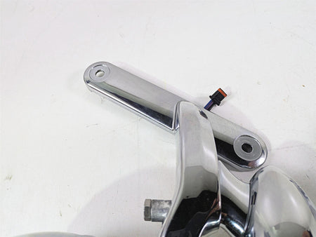 2015 Harley Touring FLHTKL Electra Glide Front Spot Light Blinker Set 68000021 {{ shop.shopifyCountryName }} - Mototech271
