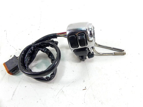 2006 Harley Touring FLHTCU SE E-Glide Right Hand Cruise Control Switch 71589-96B | Mototech271