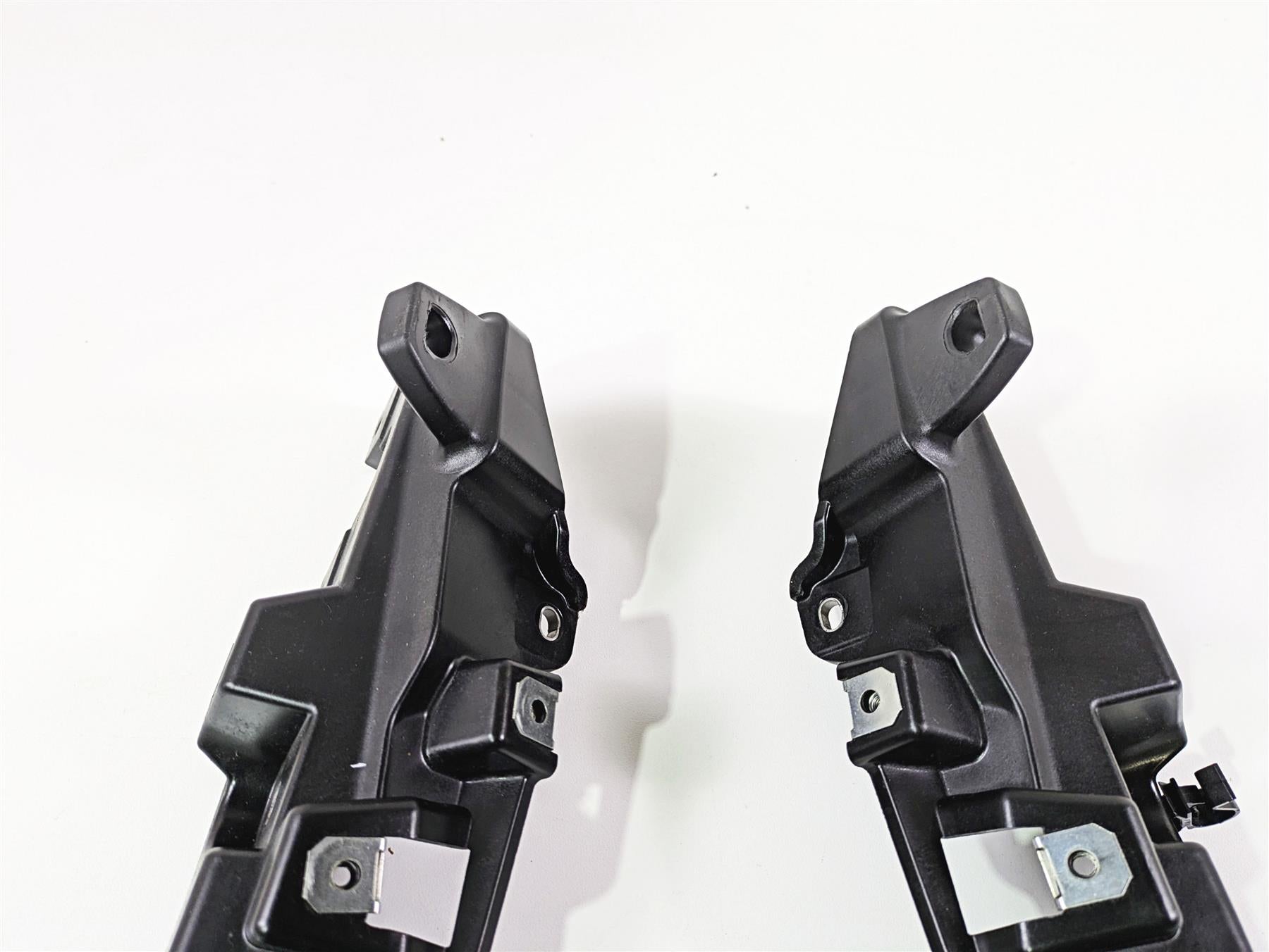 2019 BMW R1250RT K52 Saddlebag Mount Holder Set 46547728665 46547728666 {{ shop.shopifyCountryName }} - Mototech271