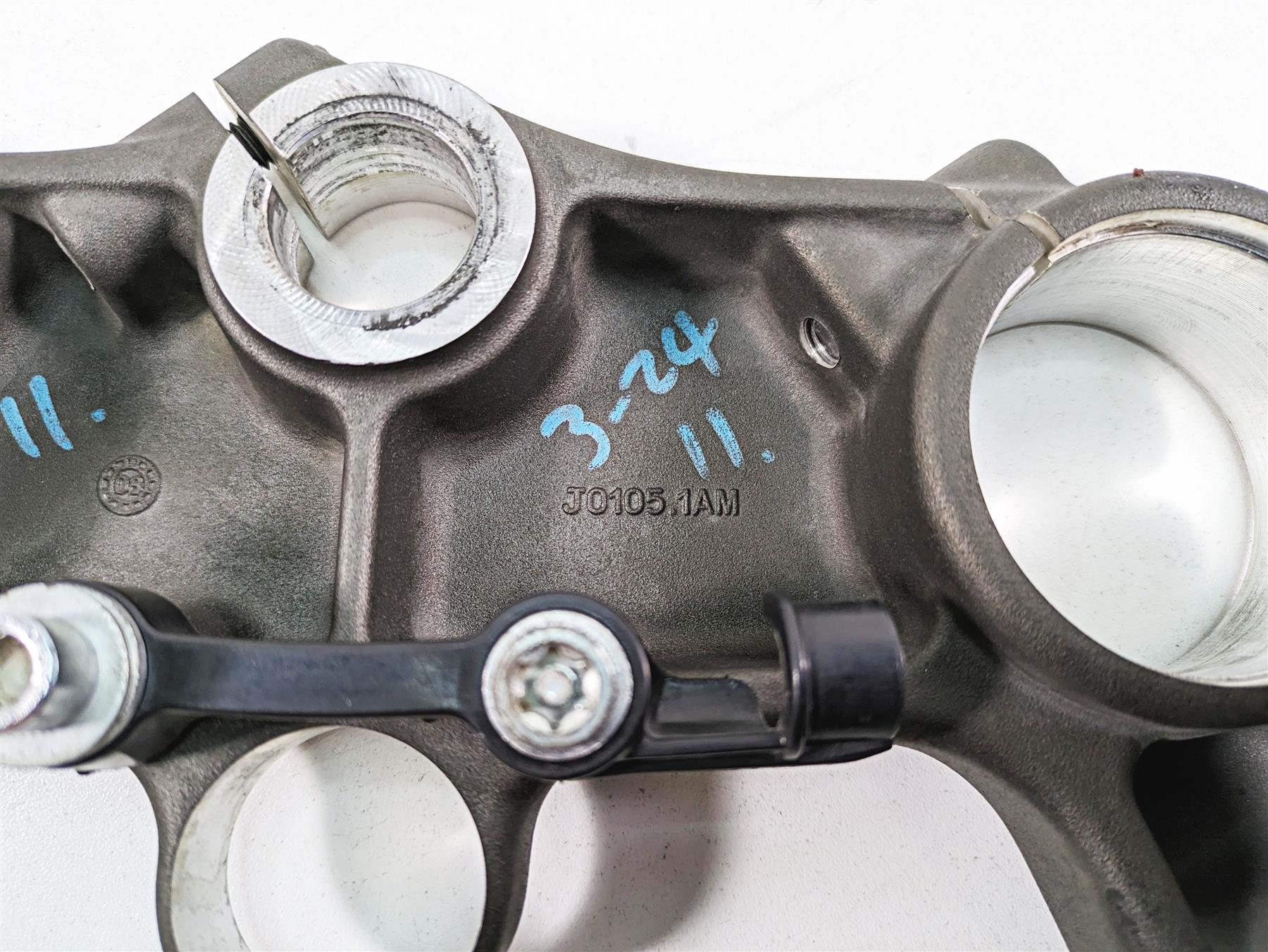 2008 Buell 1125 R Upper Triple Tree Signature Steering Clamp 54mm J0105.1AMYCP {{ shop.shopifyCountryName }} - Mototech271
