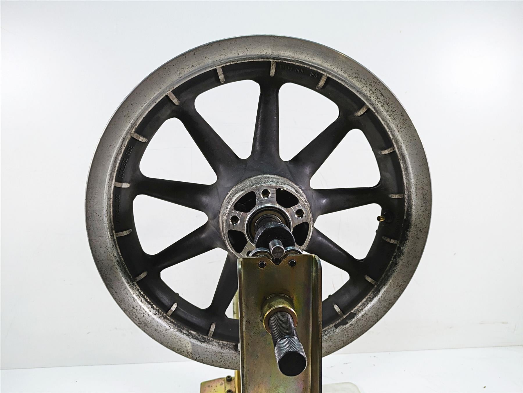2008 Harley FLHTCU Electra Glide 16x3 Rear Wheel Rim 43402-00B {{ shop.shopifyCountryName }} - Mototech271