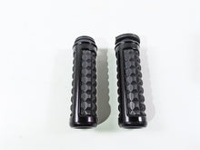 Load image into Gallery viewer, 2019 Harley Softail FXDR 114 Dominion Hand Grip Set 56100231 | Mototech271
