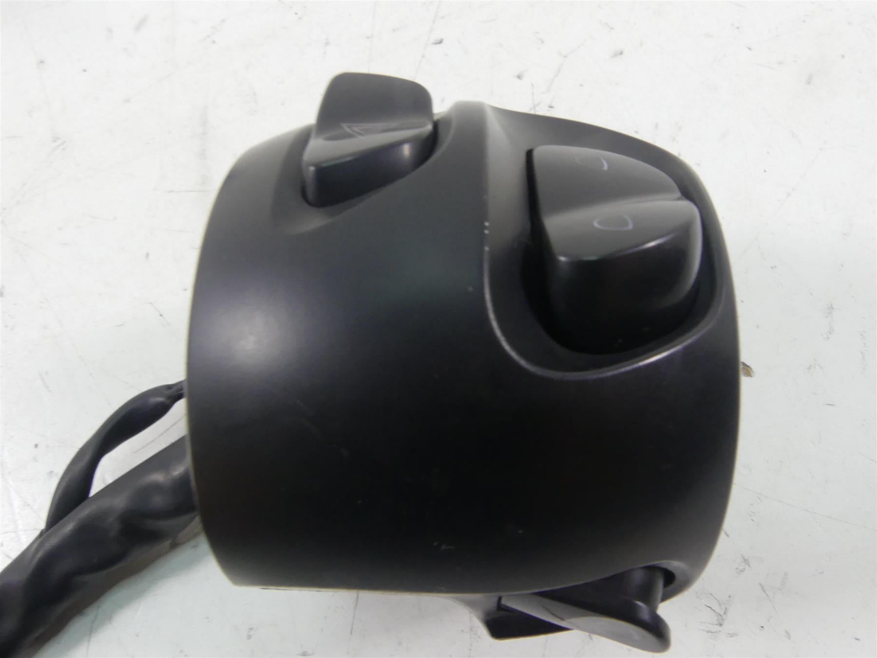2012 Victory Cross Country Left Hand Turn Signal Horn Control Switch 4012119 {{ shop.shopifyCountryName }} - Mototech271