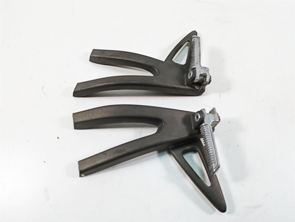 2008 Buell 1125 R Passenger Footpeg Foot Peg Set N0055.2ADCP N0054.2ADCP {{ shop.shopifyCountryName }} - Mototech271