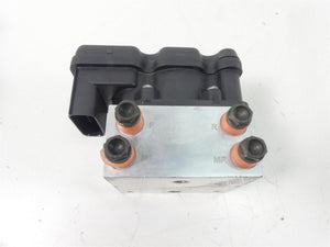 2013 Harley Touring FLHX Street Glide Abs Brake Pump Module Unit Module 40601-08 | Mototech271