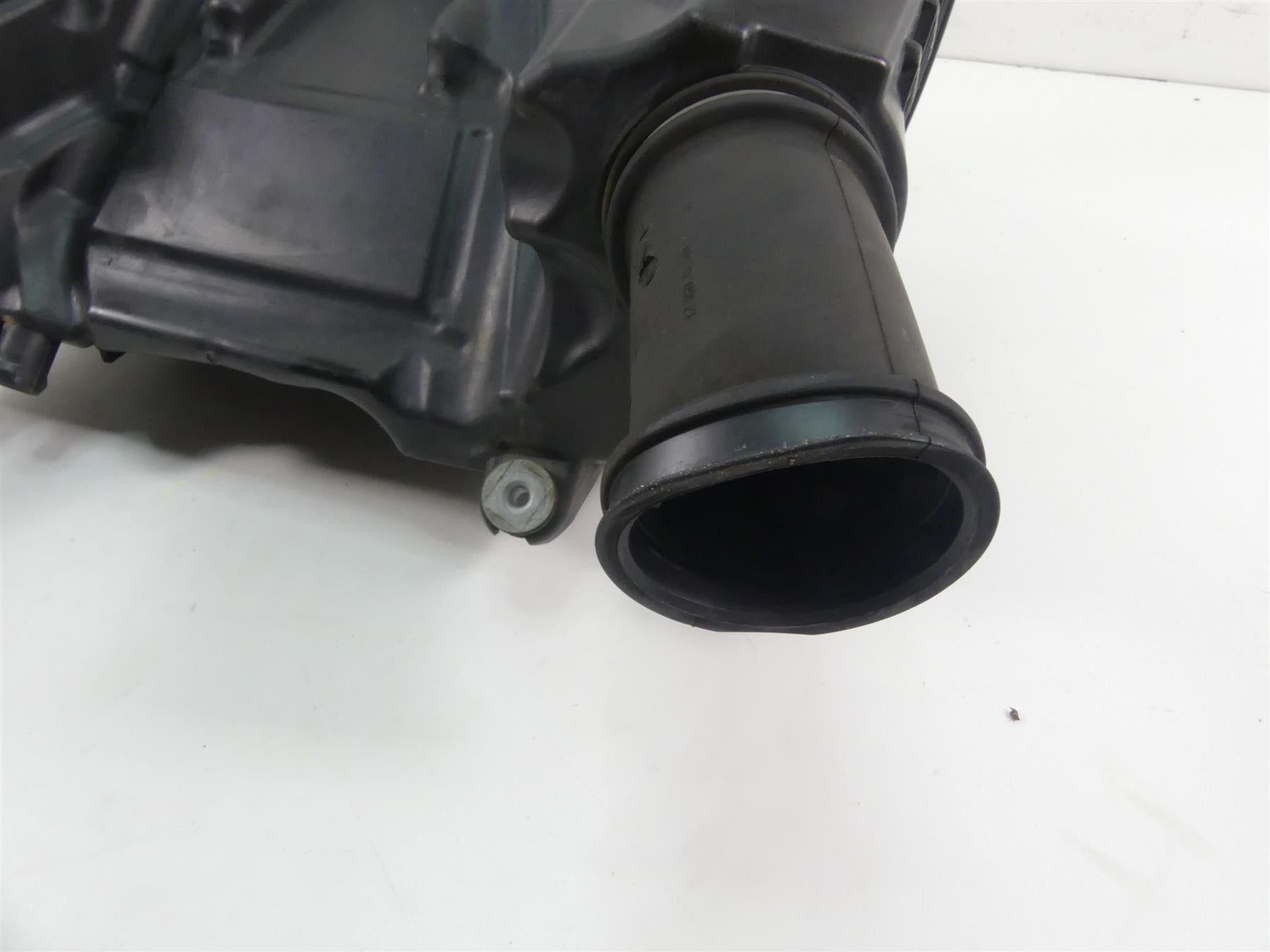 2019 BMW R1250GS K50 Air Cleaner Breather Filter Box & Tubes Set 13718567190 {{ shop.shopifyCountryName }} - Mototech271