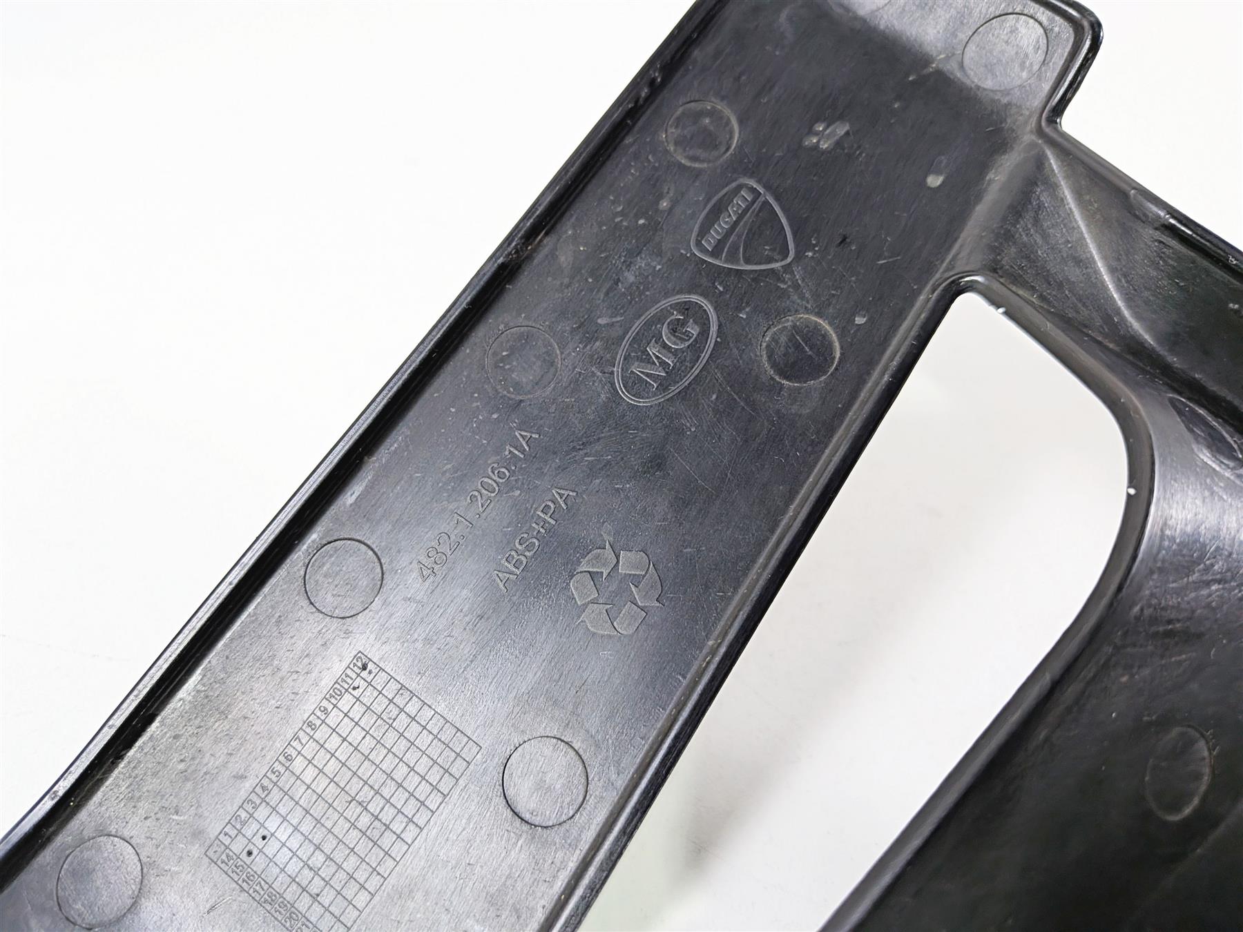 2015 Ducati Scrambler Urban Enduro Frame Infill Side Covers Set 48211971B-Mototech271