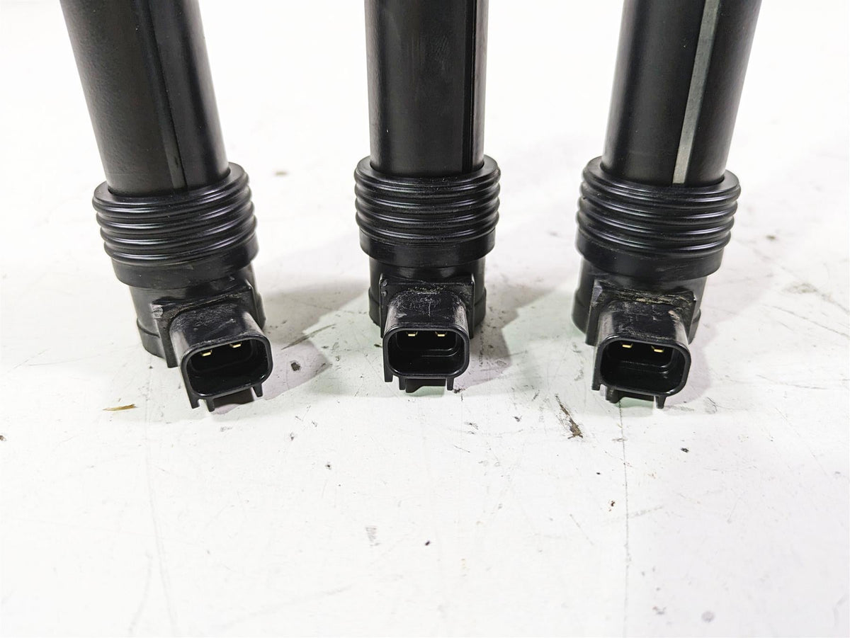 2023 Triumph Street Triple 765 RS Ignition Coils Stick Coil Set T1291504 {{ shop.shopifyCountryName }} - Mototech271