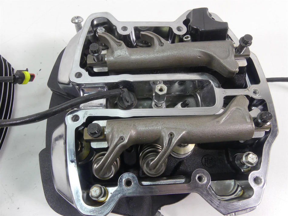 2021 Harley Softail FLSB Sport Glide Cylinder Head M8 107ci Set 16500388 {{ shop.shopifyCountryName }} - Mototech271