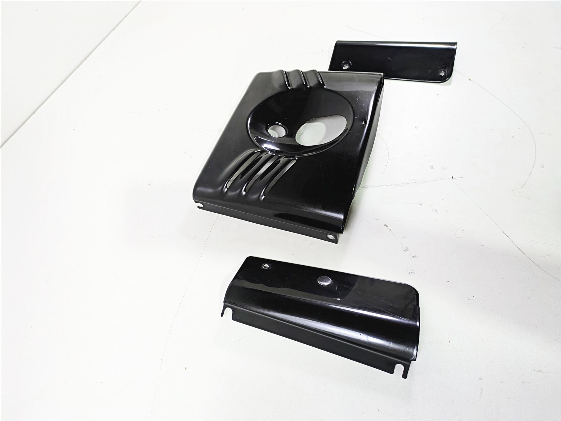 2017 Harley FLS Softail Slim Front Fork Tube & Headlight Cover Set 45900032 {{ shop.shopifyCountryName }} - Mototech271