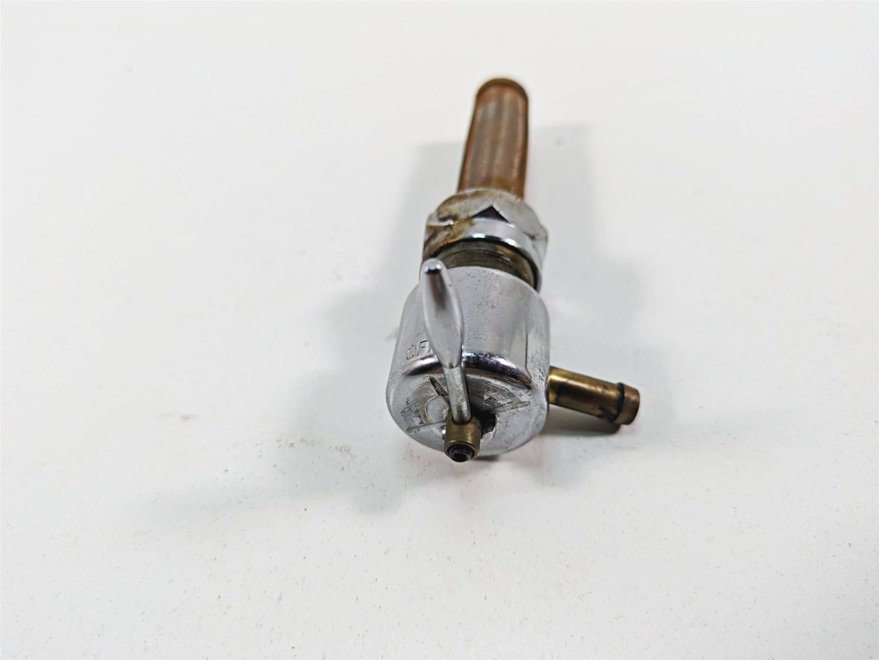 1986 Harley Sportster XLH 883 Petcock Fuel Gas Petrol Valve 62169-86 {{ shop.shopifyCountryName }} - Mototech271