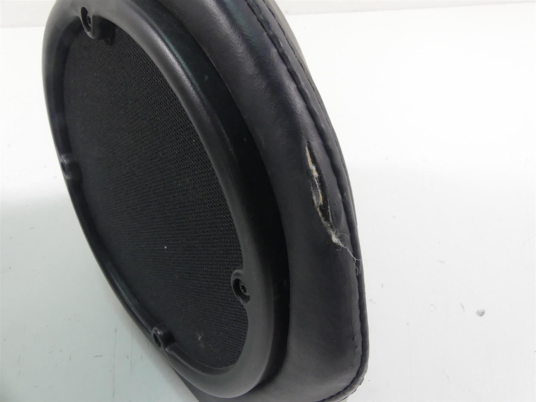 2009 Harley FLHTCU SE4 CVO E-Glide Rear Trunk Speakers Set 76281-08A 76299-08A {{ shop.shopifyCountryName }} - Mototech271