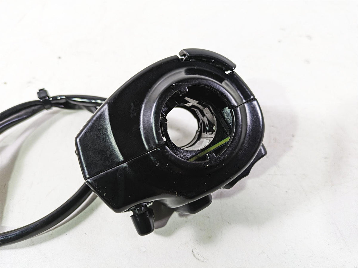 2017 Harley Touring FLTRXS Road Glide Left Hand Control Switch 71500128B {{ shop.shopifyCountryName }} - Mototech271
