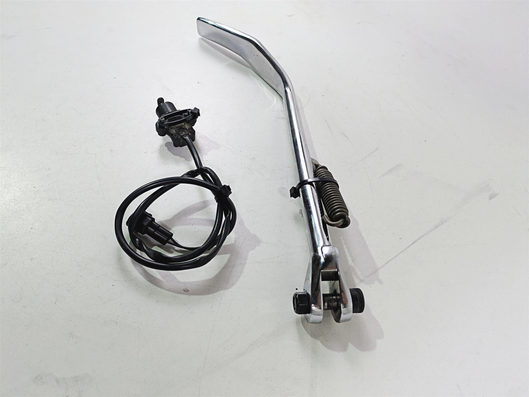 2017 Indian Chieftain Limited Side Chrome Kickstand Kick Stand & Switch 5139983 {{ shop.shopifyCountryName }} - Mototech271