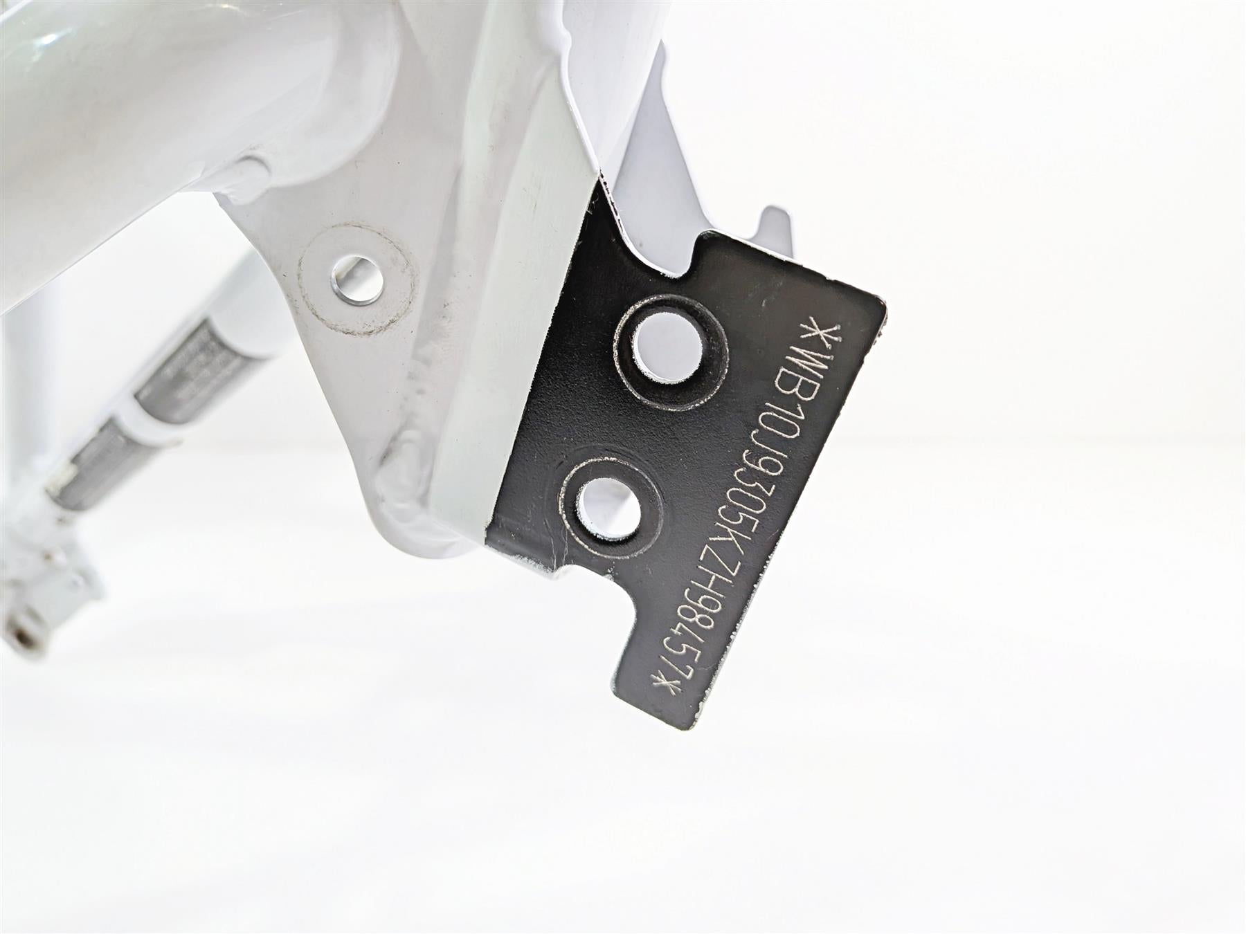 2019 BMW R1250GS K50 Bent White Main Frame Chassis With Texas Salvage Title 46519444973 {{ shop.shopifyCountryName }} - Mototech271