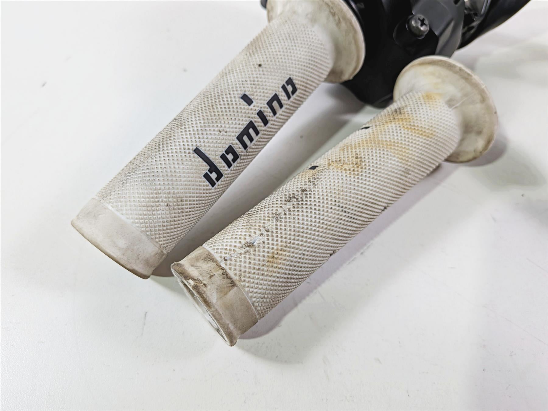 2024 Yamaha YZF R1 RN65 Right Hand Control Switch - Read B3L-8291R-03-00 {{ shop.shopifyCountryName }} - Mototech271