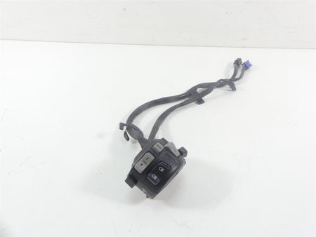 2018 Honda CBR1000 RR SC77 Left Hand Blinker Lights Control Switch 35200-MKF-D42 {{ shop.shopifyCountryName }} - Mototech271
