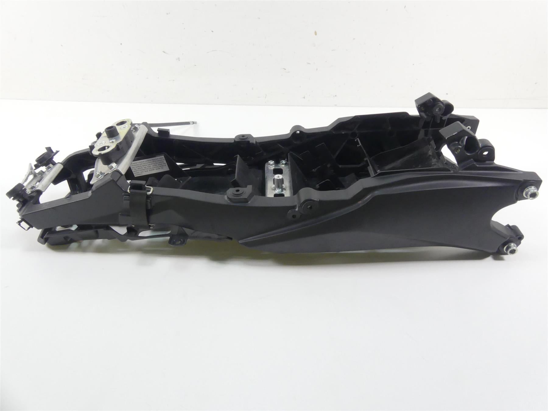 2022 Suzuki GSXR750 Subframe Sub Frame + Inner Fender Set - Read 41211-14J00-YUG {{ shop.shopifyCountryName }} - Mototech271