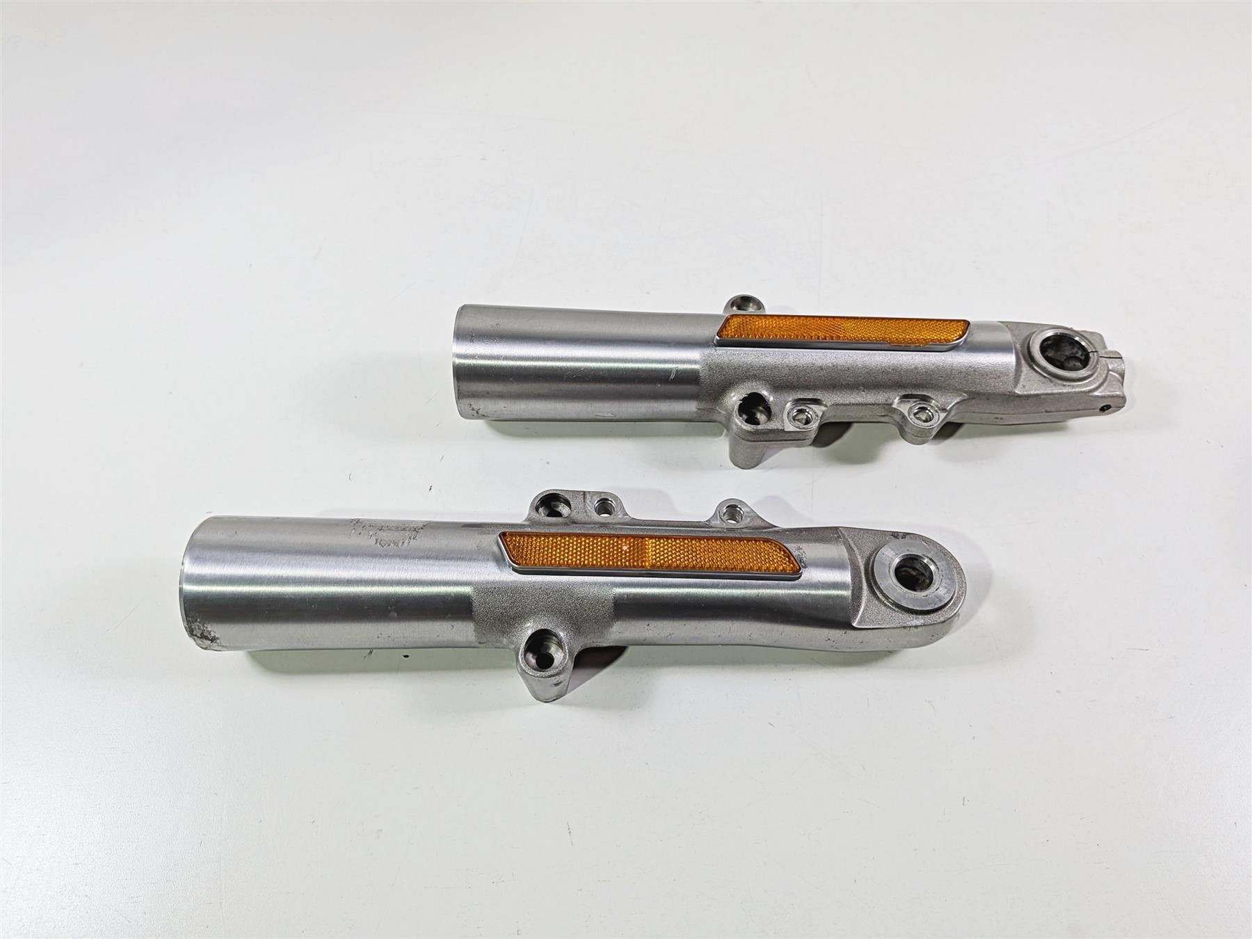 2018 Harley Touring FLHTCU Electra Glide Lower Fork Tube Set 45400102 45400103-Mototech271