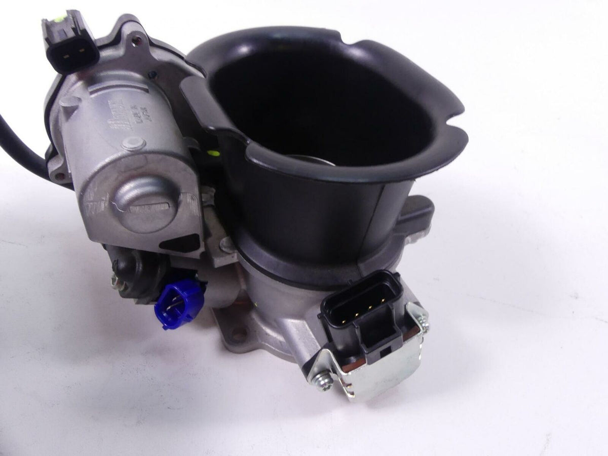 2014 Ducati 899 Panigale Throttle Body Set With Air Box Cover 28240921A {{ shop.shopifyCountryName }} - Mototech271