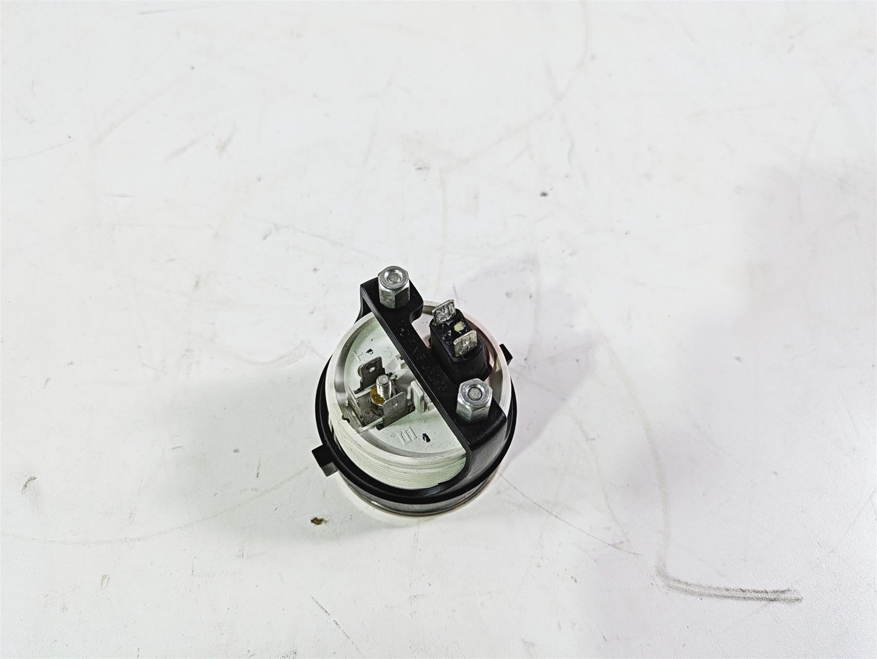 2010 Harley Touring FLHX Street Glide Oil Pressure Gauge 75165-01A {{ shop.shopifyCountryName }} - Mototech271