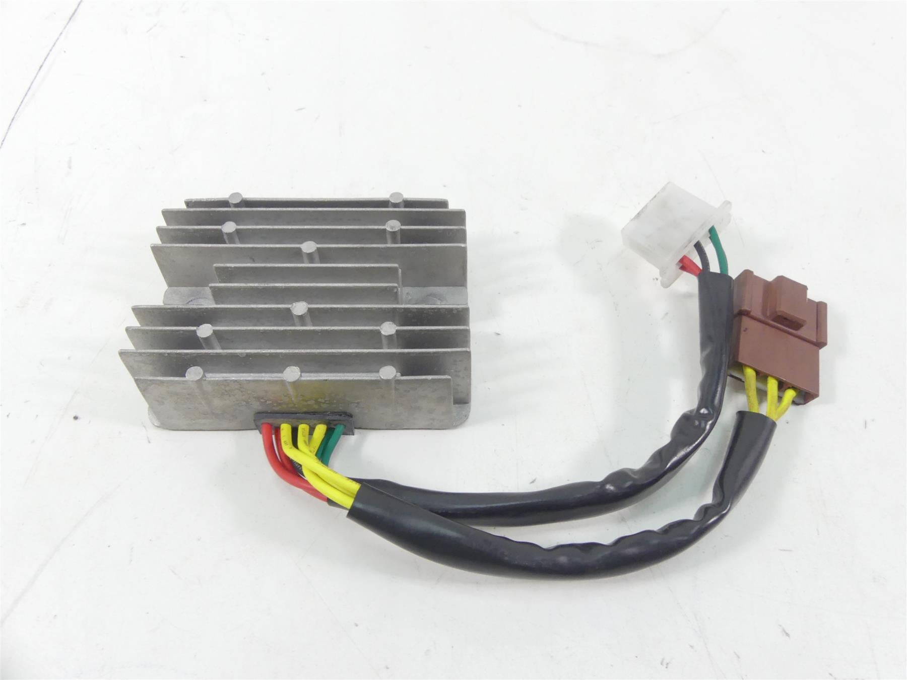 2004 Aprilia RSV1000 R Mille Rectifier Voltage Regulator AP8127144 {{ shop.shopifyCountryName }} - Mototech271