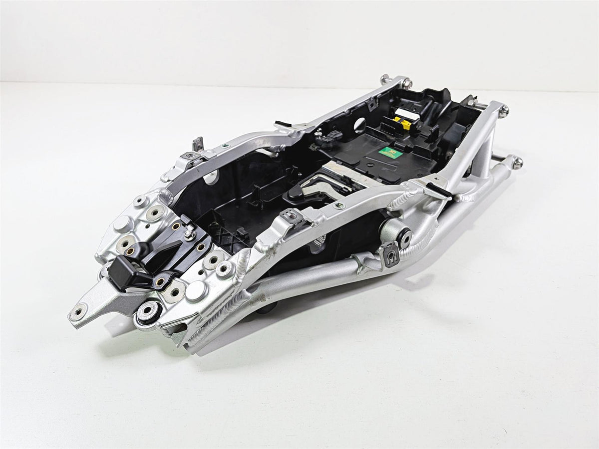 2019 Triumph Speed Triple RS 1050 Straight Subframe & Inner Fender T2079742 {{ shop.shopifyCountryName }} - Mototech271