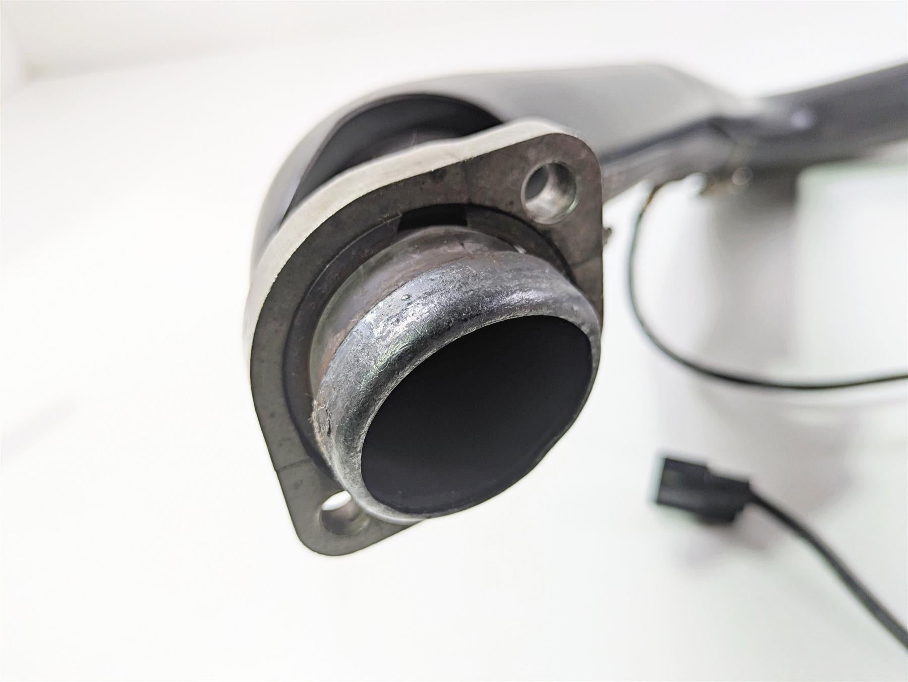 2014 Harley FXDF Dyna Fat Bob Vance Hines Big Radius 2-2 Exhaust System 46071 {{ shop.shopifyCountryName }} - Mototech271