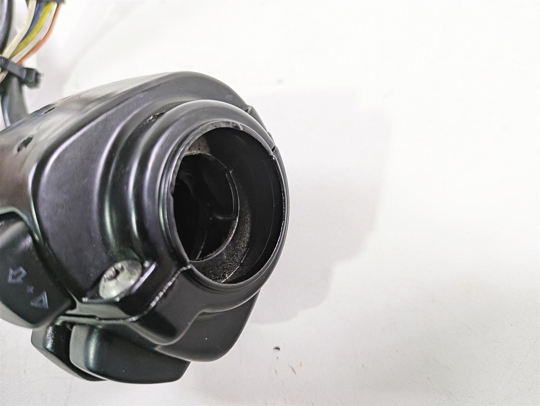 2008 Harley FXDL Dyna Low Rider 105TH Left Hand Control Switch 71598-00 {{ shop.shopifyCountryName }} - Mototech271