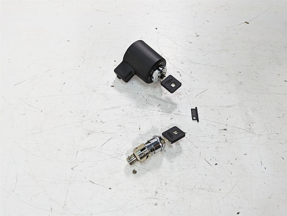2017 Harley XL883 N Sportster Iron Ignition Switch Steering Lock Set 71400083 {{ shop.shopifyCountryName }} - Mototech271