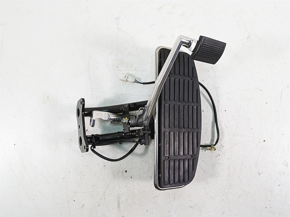 2014 Moto Guzzi California 1400 T Right Front Floorboard & Brake Pedal 887302 {{ shop.shopifyCountryName }} - Mototech271
