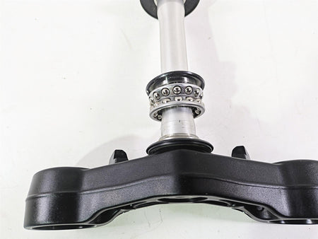 2024 Triumph Street Triple 765 R Lower Triple Tree Steering Clamp T2048903 {{ shop.shopifyCountryName }} - Mototech271