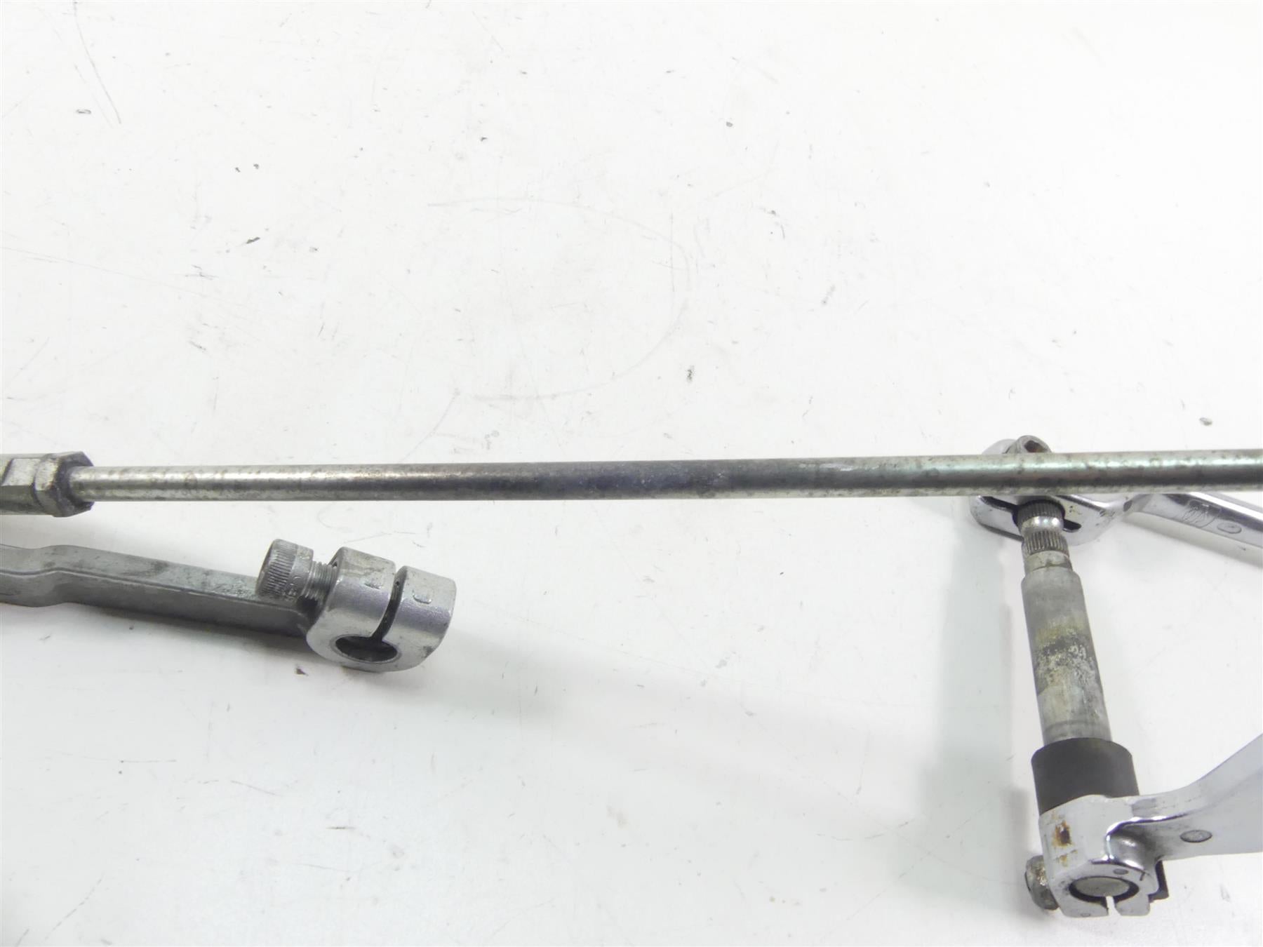 2012 Harley Touring FLHTP Electra Glide Shifter Shift Lever & Rod Set 33895-82E {{ shop.shopifyCountryName }} - Mototech271