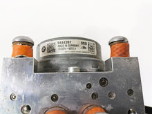 Load image into Gallery viewer, 2019 BMW R1250RT K52 Abs Brake Pump Module 9444397 34519444398 | Mototech271
