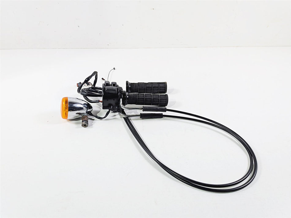 2014 Harley FXDL Dyna Low Rider Right Hand Control Switch + Blinker 72944-12 {{ shop.shopifyCountryName }} - Mototech271