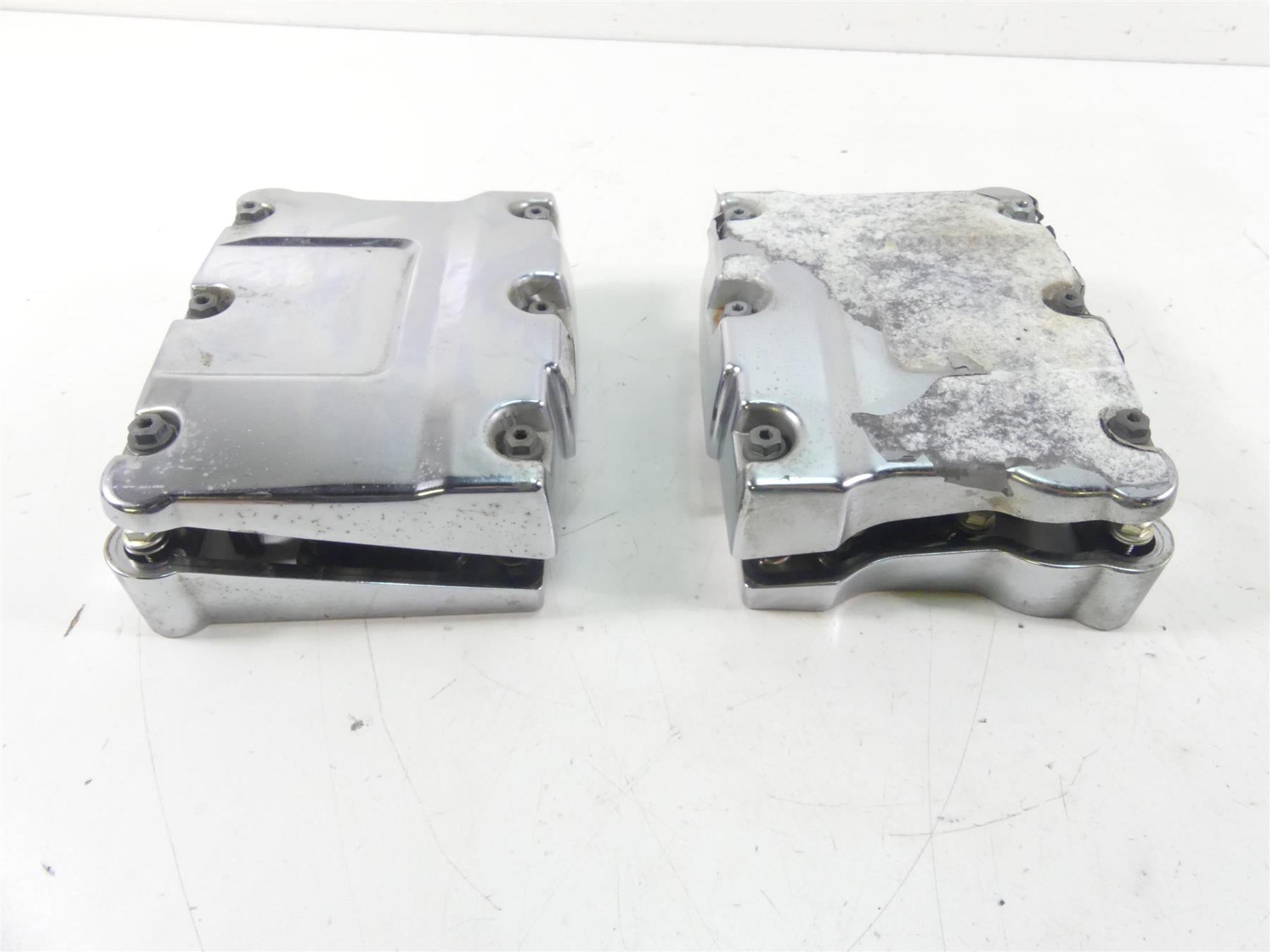 2002 Harley Softail FXSTDI Deuce Chrome Rocker Arm Box Cover Set 17543-99 {{ shop.shopifyCountryName }} - Mototech271